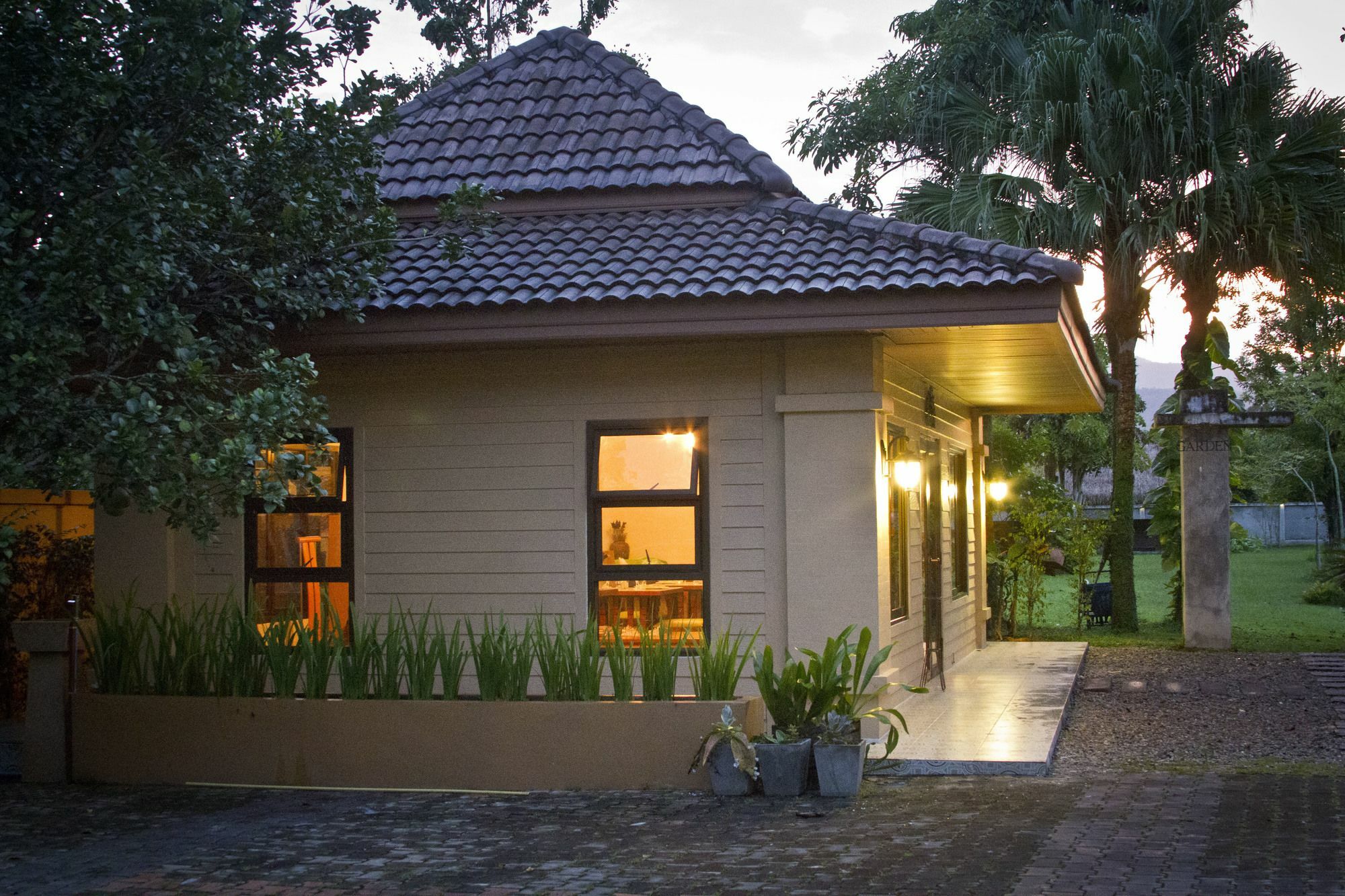 Calvary Home Mae Rim Luaran gambar